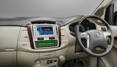 Nih Gambar High Resolution Foto Kijang Innova Facelift 2013 Nih Gambar High Resolution Foto Kijang Innova Facelift 2013