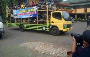 Mudik Asik Bareng Yamaha Indonesia Berangkatkan 800 Pemudik asal Jakarta Mudik Asik Bareng Yamaha Indonesia Berangkatkan 800 Pemudik asal Jakarta