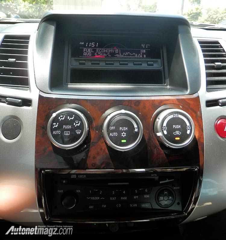Mitsubishi, panel audio head unit Mitsubishi Pajero Sport Exceed 2012: Review Mitsubishi Pajero Sport [With Video]