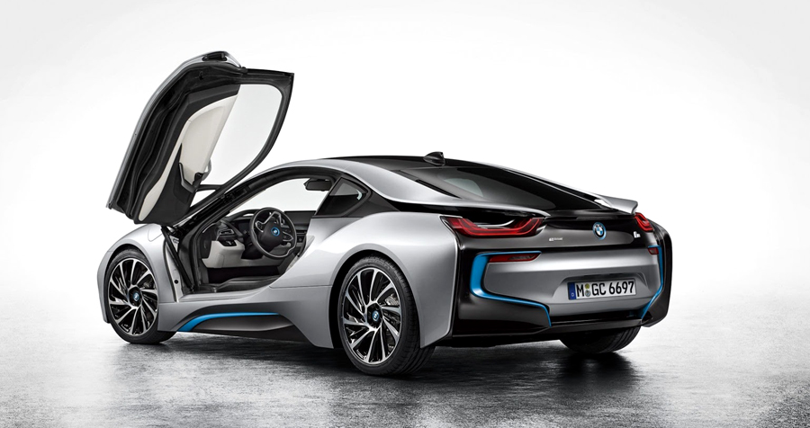 BMW, BMW i8 door open: BMW i8 Electric : Generasi Baru Mobil Sport BMW