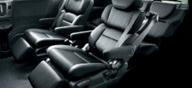 Honda Odyssey sliding captain seats