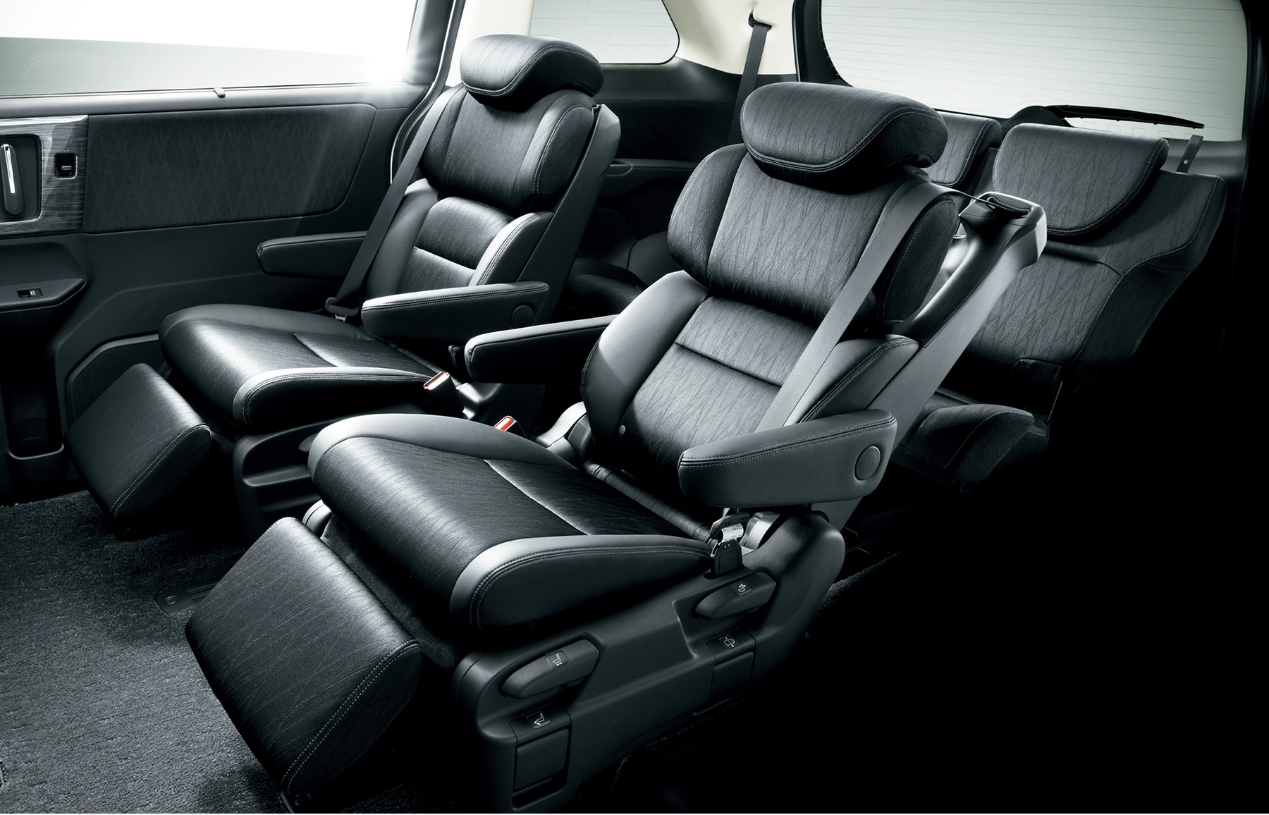 Honda, Captain seat New Honda Odyssey 2014: Honda Odyssey 2014 Mulai Diperkenalkan
