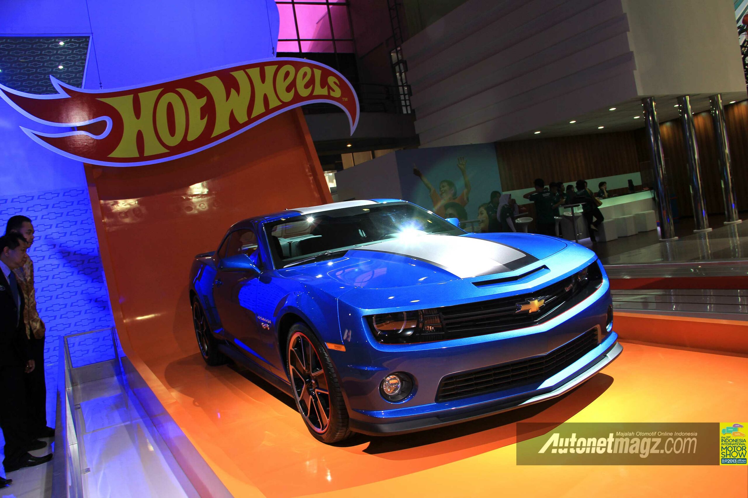Mesin Chevrolet Camaro SS Hot Wheels Special Edition