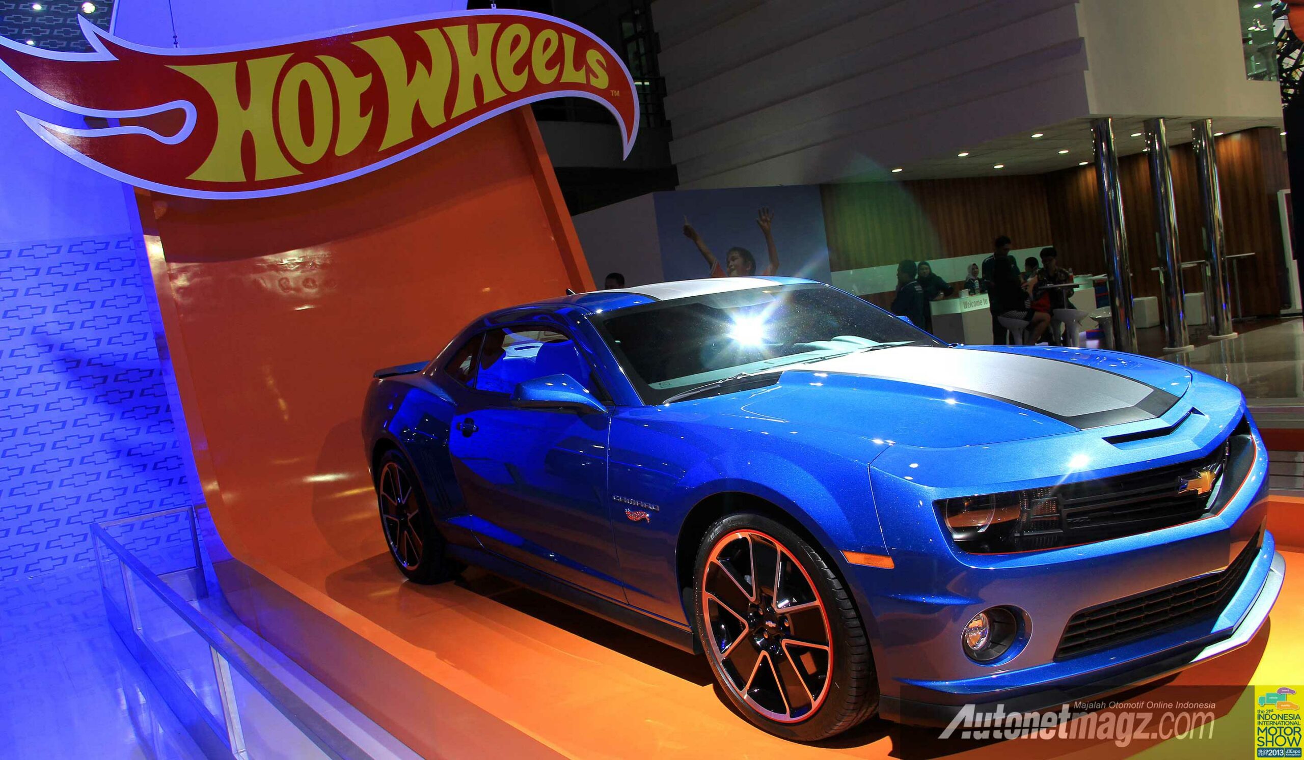 Mesin Chevrolet Camaro SS Hot Wheels Special Edition
