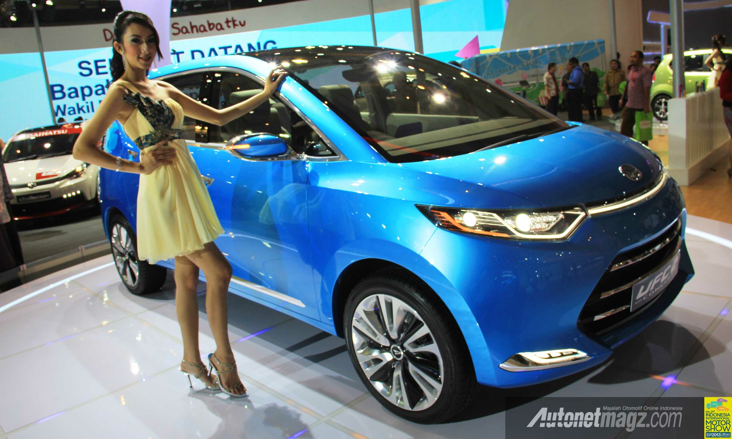 Launching Honda Mobilio di IIMS 2013