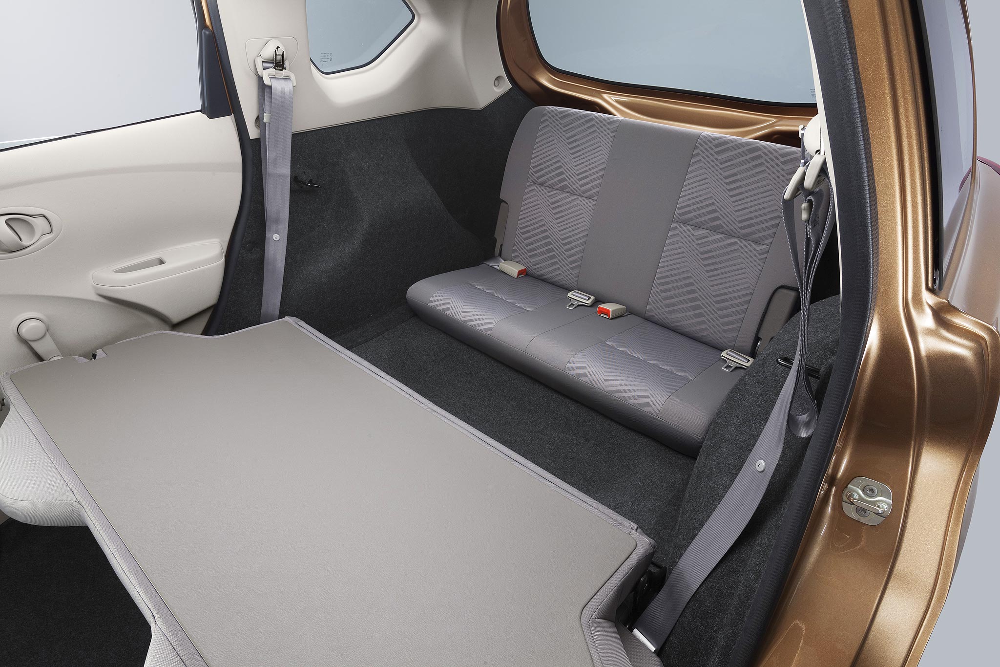 Datsun, Datsun GO Plus rear seat: Nih Gambar Datsun GO Plus High-Resolution