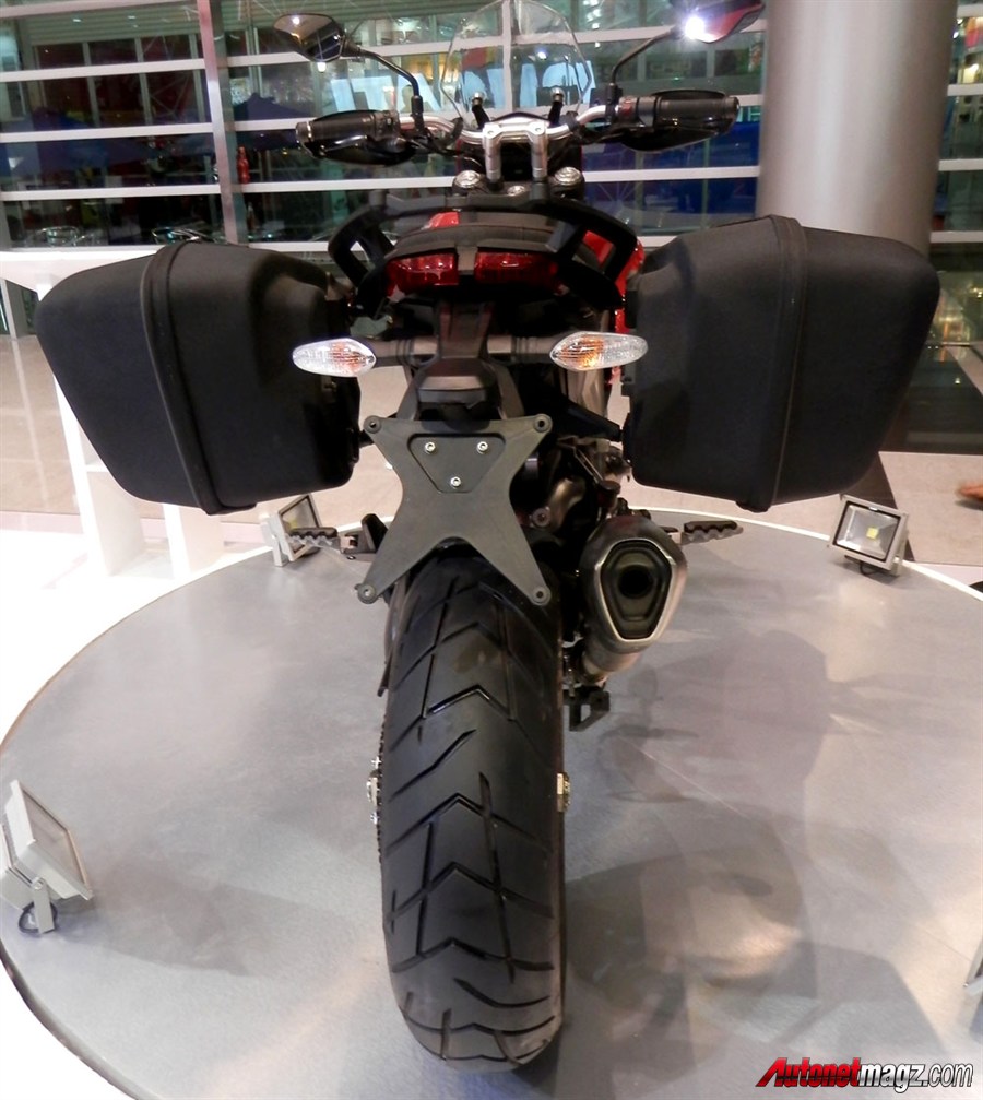 Ducati, Ducati Hyperstrada 2013: Ducati Hyperstrada Diperkenalkan di IIMS 2013