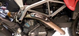 Ducati Hyperstrada left seat