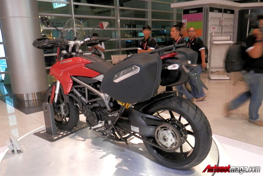 Ducati, Ducati Hyperstrada back: Ducati Hyperstrada Diperkenalkan di IIMS 2013