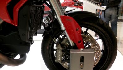 Ducati Hyperstrada Diperkenalkan di IIMS 2013 Ducati Hyperstrada Diperkenalkan di IIMS 2013