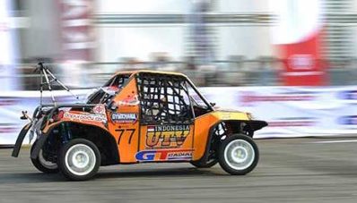 Gymkhana Race War Tontonan Seru di IIMS 2013