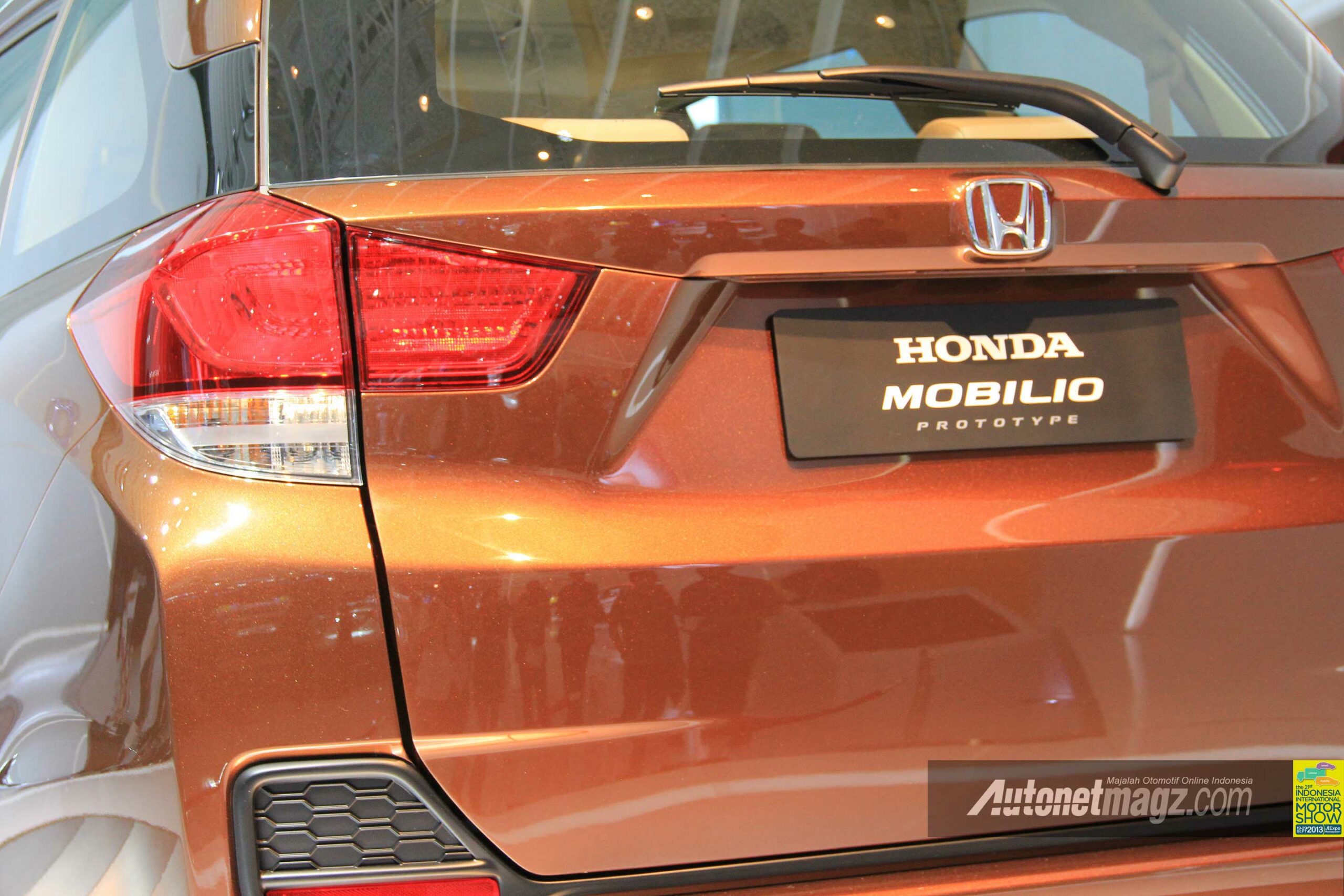 Dimensi Honda Mobilio Indonesia