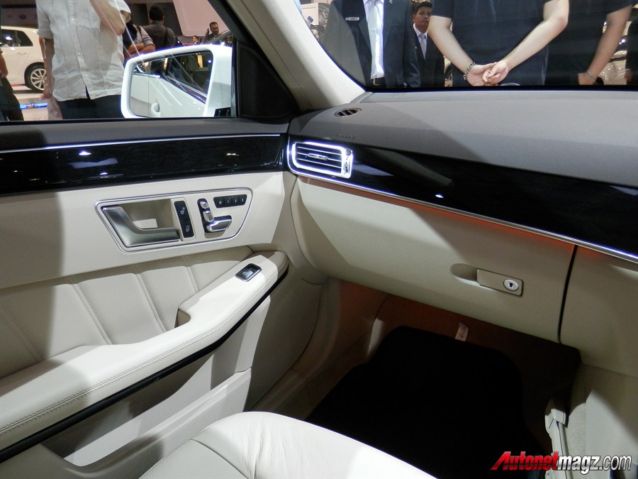 IIMS 2013, Mercedes Benz E-Class 2014 ava dashboard: Mercedes-Benz E-Class 2014 Facelift Diluncurkan di IIMS 2013