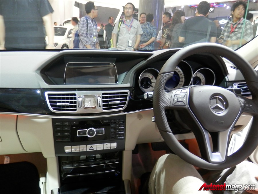 IIMS 2013, Mercedes Benz E-Class 2014 ava interior: Mercedes-Benz E-Class 2014 Facelift Diluncurkan di IIMS 2013