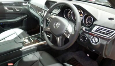 Mercedes-Benz E-Class 2014 Facelift Diluncurkan di IIMS 2013 Mercedes-Benz E-Class 2014 Facelift Diluncurkan di IIMS 2013