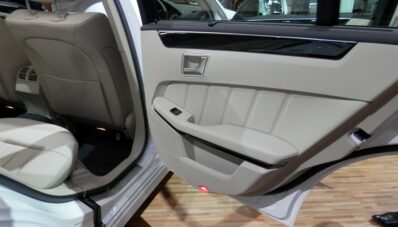 Mercedes-Benz E-Class 2014 Facelift Diluncurkan di IIMS 2013 Mercedes-Benz E-Class 2014 Facelift Diluncurkan di IIMS 2013