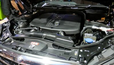 Mercedes-Benz E-Class 2014 Facelift Diluncurkan di IIMS 2013 Mercedes-Benz E-Class 2014 Facelift Diluncurkan di IIMS 2013