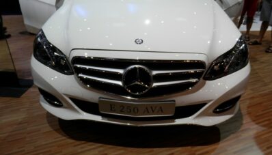 Mercedes-Benz E-Class 2014 Facelift Diluncurkan di IIMS 2013 Mercedes-Benz E-Class 2014 Facelift Diluncurkan di IIMS 2013
