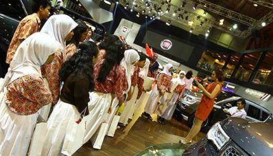 Sebanyak 500 Pelajar Telah Mengunjungi IIMS 2013 Sebanyak 500 Pelajar Telah Mengunjungi IIMS 2013