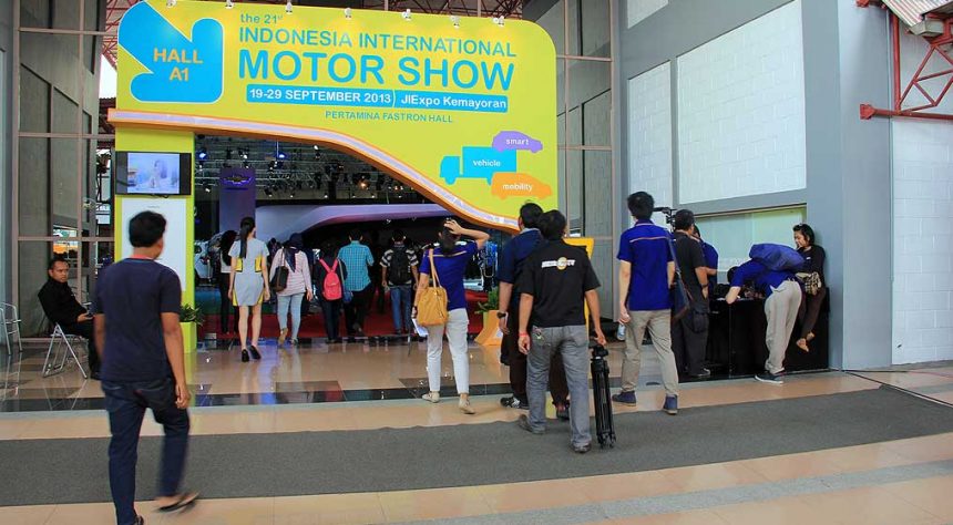 Pengunjung IIMS Tahun Ini Dipermudah Dengan Banyak Akses Pintu Masuk