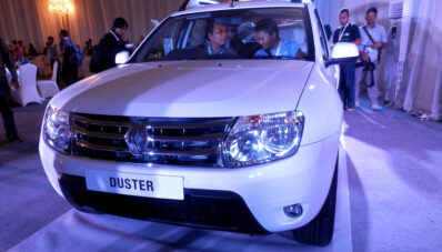 Harga Lengkap Renault Duster Sudah Diumumkan Nih! Harga Lengkap Renault Duster Sudah Diumumkan Nih!