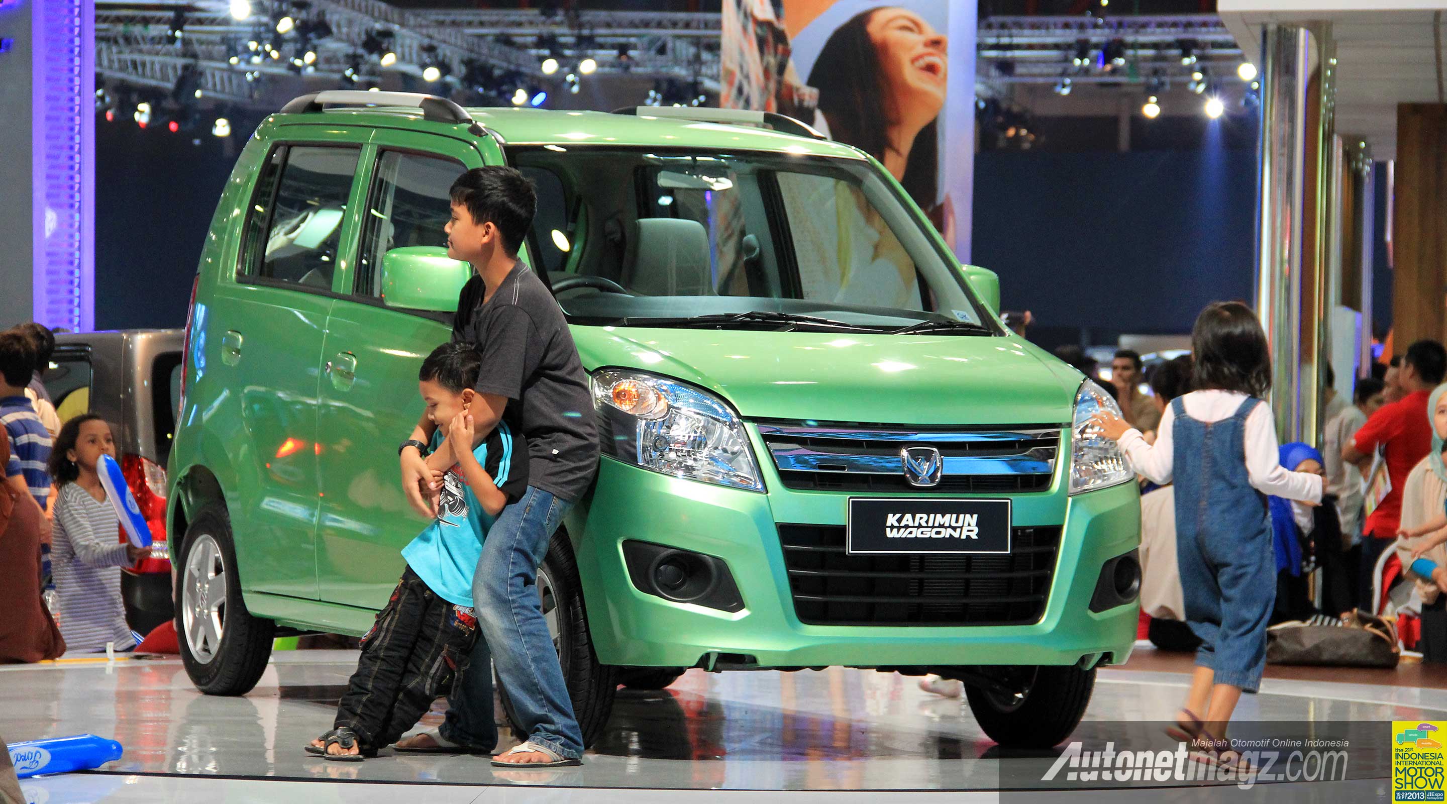 IIMS 2013, LCGC Suzuki Karimun Wagon R tipe GL: Suzuki Karimun Wagon R Baru Menarik Minat 50 Orang Calon Pembeli Saja