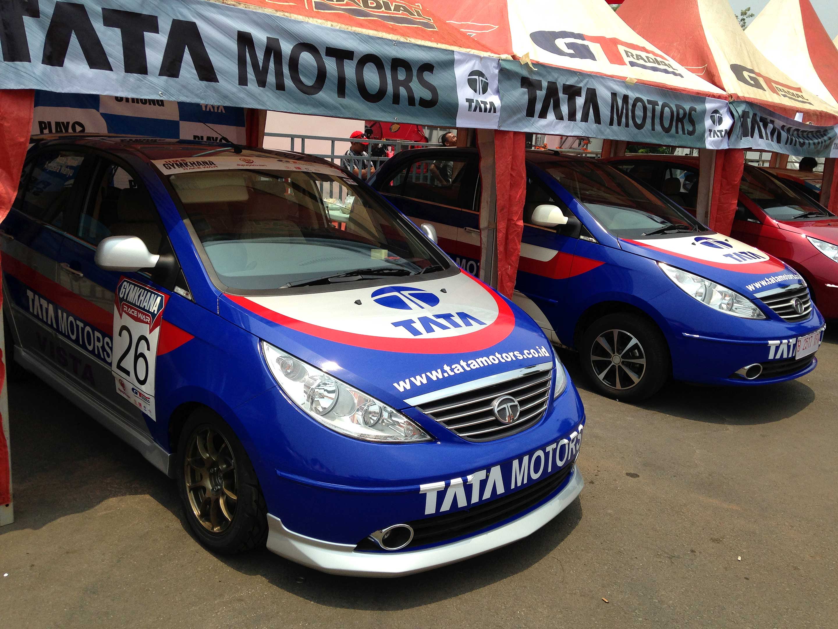 IIMS 2013, Tata Vista racing: Tata Vista Turun di Gymkhana Race War IIMS 2013