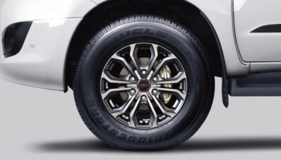 Nah Ini Dia Toyota Fortuner TRD Sportivo 2013 Terbaru Nah Ini Dia Toyota Fortuner TRD Sportivo 2013 Terbaru