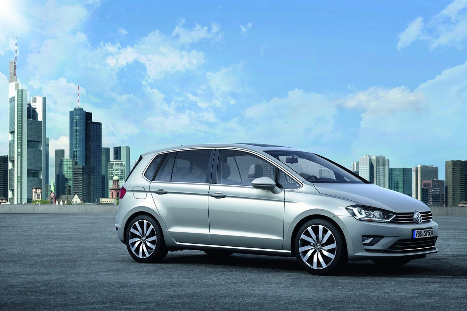 Frankfurt Motor Show 2013, VW Golf Sportsvan silver: VW Golf Sportsvan : Pengganti VW Golf Plus