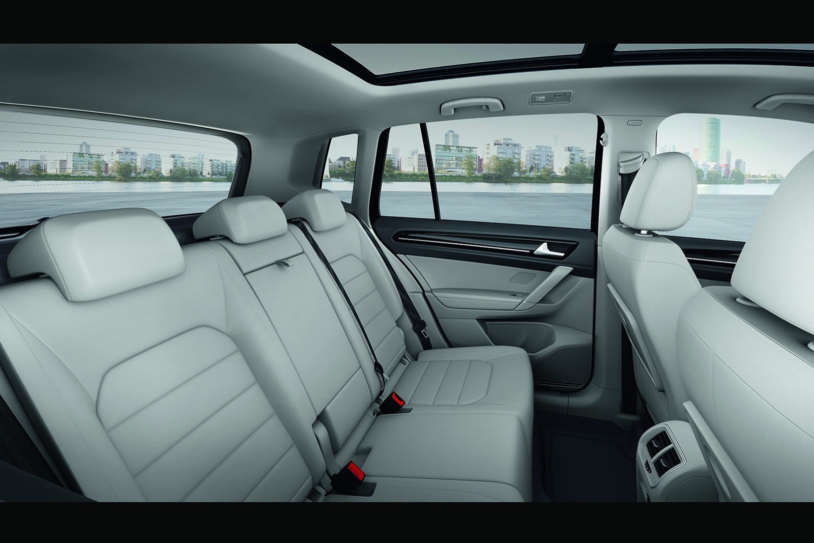 Frankfurt Motor Show 2013, VW Golf Sportsvan spacious cabin: VW Golf Sportsvan : Pengganti VW Golf Plus