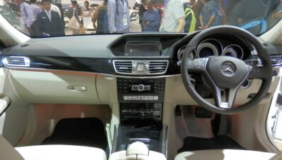 Mercedes-Benz E-Class 2014 Facelift Diluncurkan di IIMS 2013 Mercedes-Benz E-Class 2014 Facelift Diluncurkan di IIMS 2013