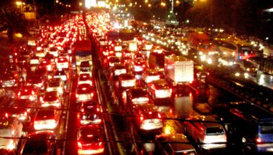 Kebijakan Mobil Murah Yang Salah Sasaran Kebijakan Mobil Murah Yang Salah Sasaran