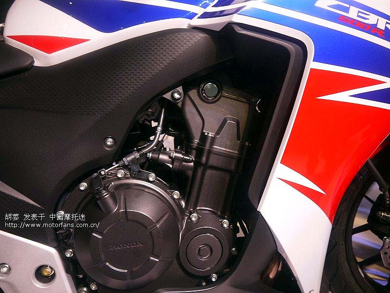EICMA, Foto mesin Honda CBR300R 2014: Honda CBR300R Diluncurkan di China!