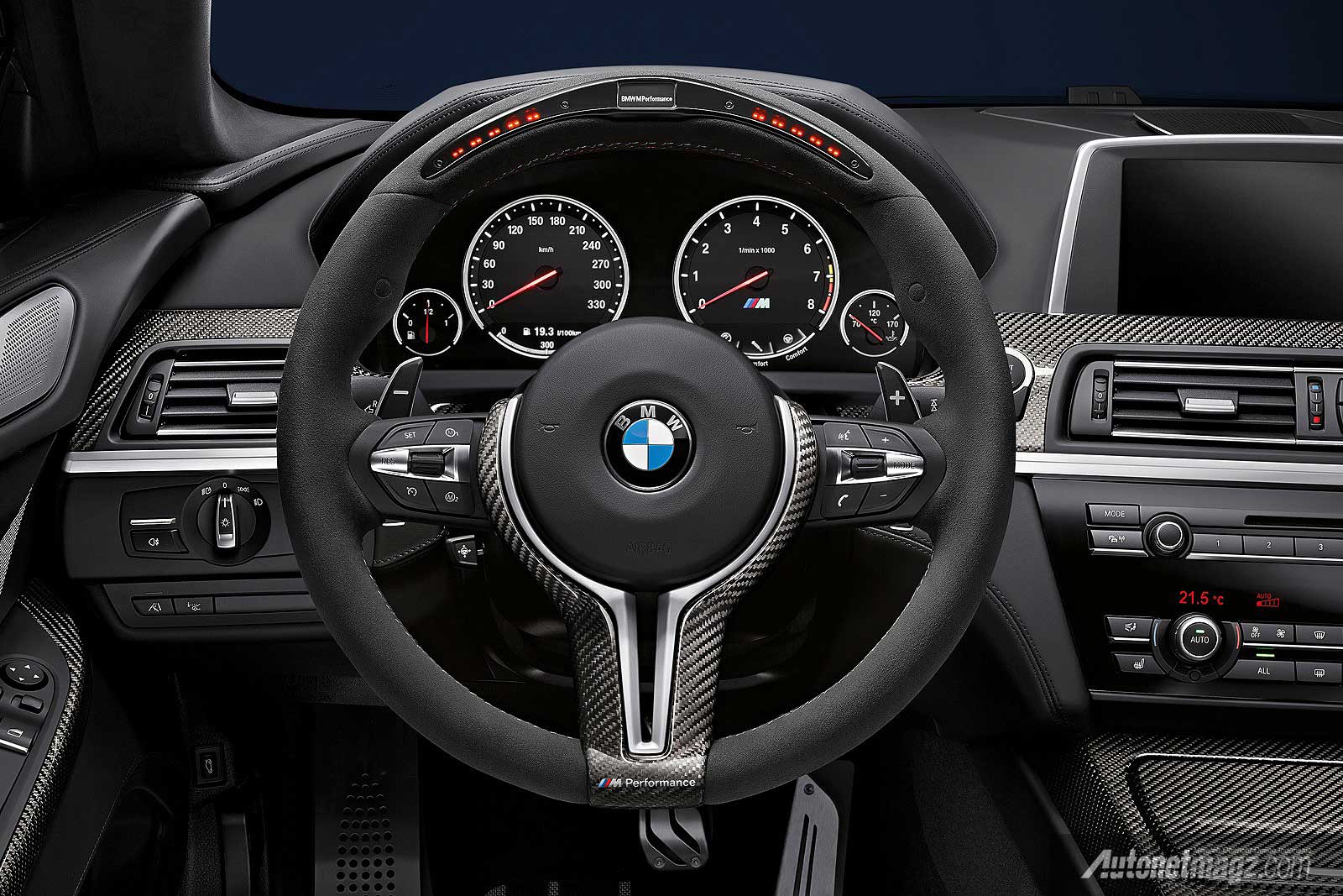 BMW, BMW M6 Coupe M Performance: BMW Berikan Paket M Performance Untuk BMW Seri 5 dan BMW Seri 6