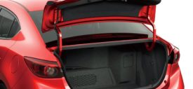 Mazda 3 Hybrid interior black