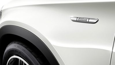 Penjualan Mercedes-Benz GLA Perdana Ditandai Dengan Edition 1 Penjualan Mercedes-Benz GLA Perdana Ditandai Dengan Edition 1