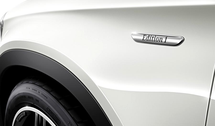 International, Mercedes Benz GLA edition 1 logo: Penjualan Mercedes-Benz GLA Perdana Ditandai Dengan Edition 1