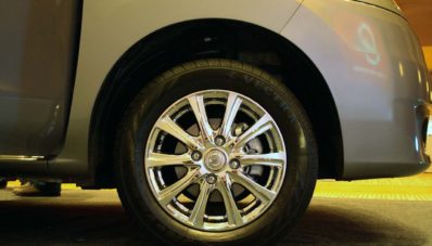 Nissan Evalia Facelift Diluncurkan di India Nissan Evalia Facelift Diluncurkan di India