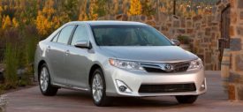800.000 Toyota Camry dan Avalon di re-call oleh Toyota