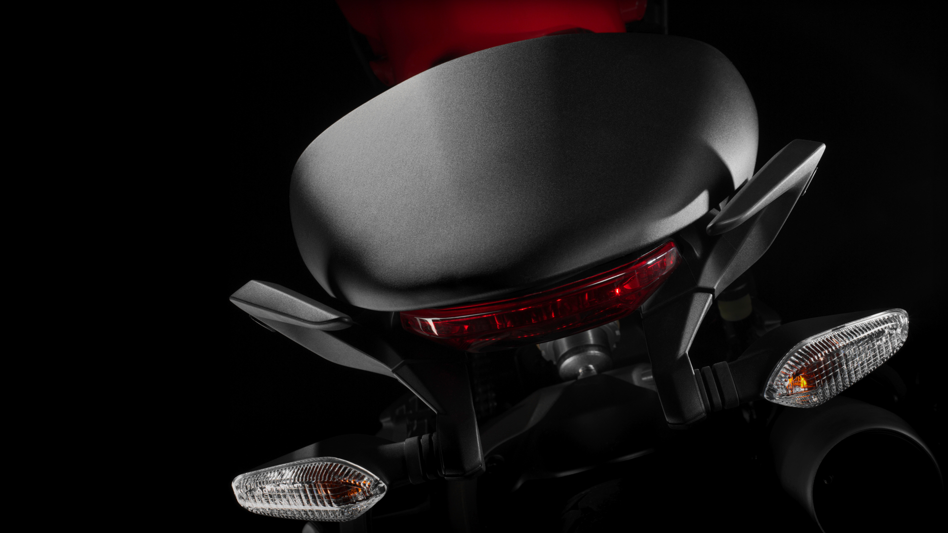 Ducati, Jok dan lampu belakang Ducati Monster 1200 2014: Ducati Monster 1200 Resmi Diperkenalkan [with High Quality Photos]
