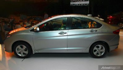 Melihat Lebih Detil All-new Honda City 2014 Melihat Lebih Detil All-new Honda City 2014