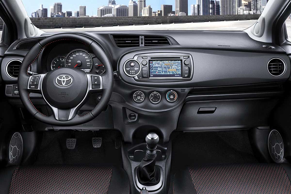 Komparasi, Interior New Toyota Yaris 2014 versi USA: Toyota Yaris Lele Atau Toyota Yaris USA?