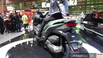 Foto Skuter Matik Kawasaki J300 Langsung dari EICMA Foto Skuter Matik Kawasaki J300 Langsung dari EICMA