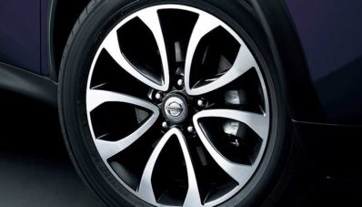 Nissan Juke Edisi Spesial Warnanya Mirip Nissan Skyline GT-R Nissan Juke Edisi Spesial Warnanya Mirip Nissan Skyline GT-R