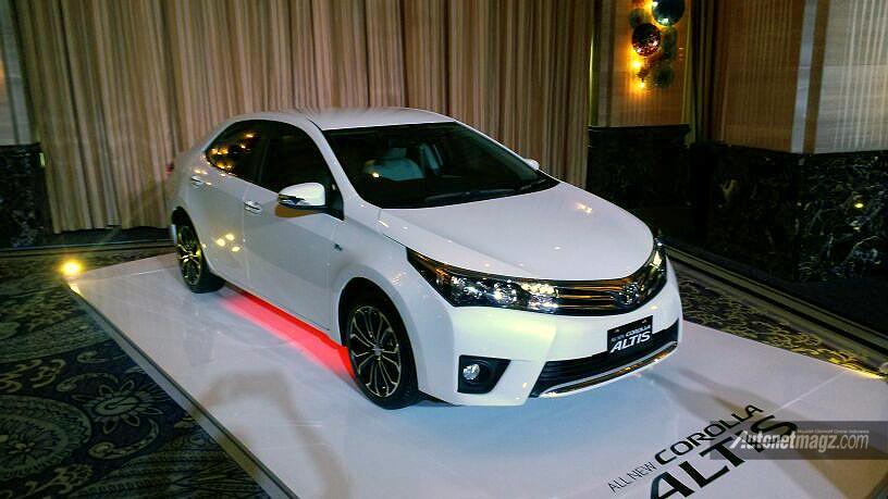 Mobil Baru, Altis 2014: All New Toyota Corolla Altis 2014 Diluncurkan di Indonesia!