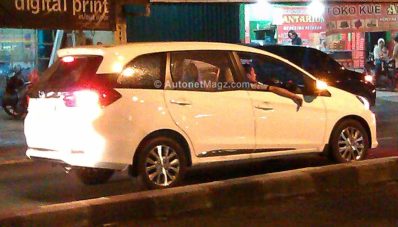 First Look : Honda Mobilio di Jalan Raya! First Look : Honda Mobilio di Jalan Raya!