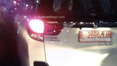 First Look : Honda Mobilio di Jalan Raya! First Look : Honda Mobilio di Jalan Raya!