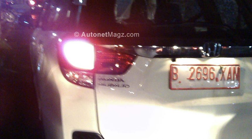 First Look : Honda Mobilio di Jalan Raya! First Look : Honda Mobilio di Jalan Raya!