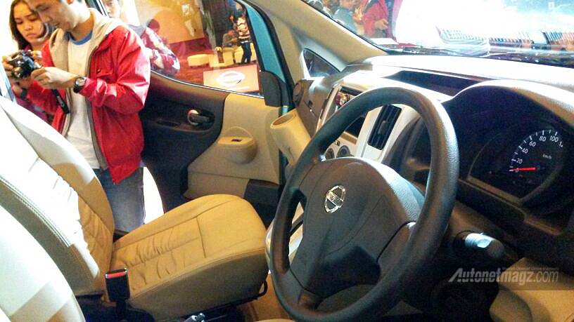 Nasional, Kabin_depan_Nissan_Evalia_facelift_2014: New Nissan Evalia Facelift 2014 Interiornya Makin Mewah