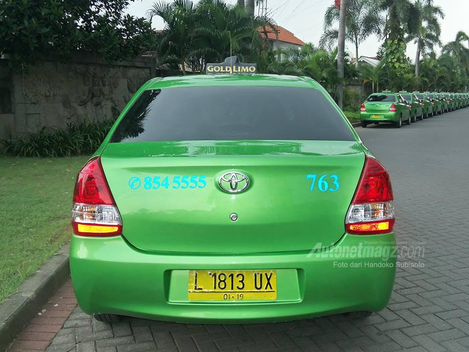 Nasional, Toyota_Etios_sedan_taksi_di_Surabaya: Walaupun Blue Bird Enggan, Etios Sedan Tetap Jadi Taksi di Surabaya